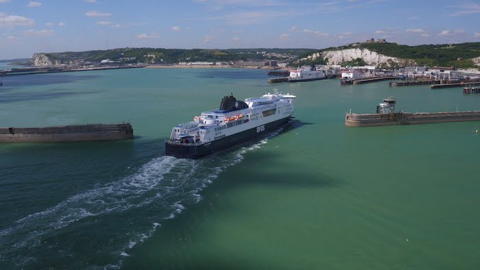 Traversez la Manche à bord d'un géant des mers